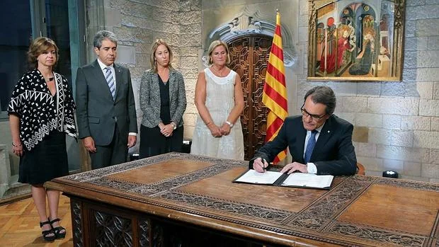 Artur Mas convocando oficialmente las elecciones catalanas para el 27 de septiembre