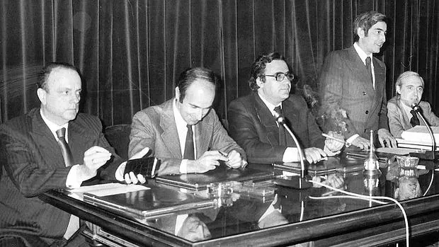 Fraga, Roca, Peces Barba, Cisnerosy Pérez Llorca, cinco de los siete `padres´ de la Constitución de 1978