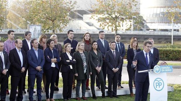 El líder del PPdeG, Alberto Núñez Feijóo, durante la presentación de los candidatos pontevedreses