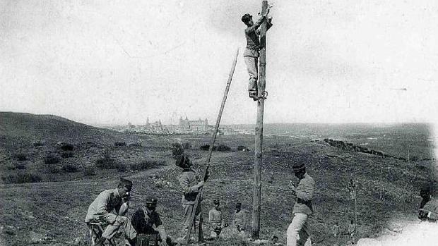 Postal con ejercicios de telegrafía en los Alijares en 1909