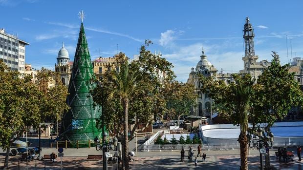 Imagen del árbol de Navidad de la Plaza del Ayuntamiento de Valencia