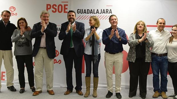 Page junto con las candidatas al Congreso y al Senado por el PSOE de Guadalajara