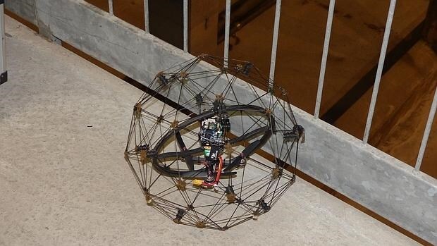 Dron diseñado para controlar los colectores