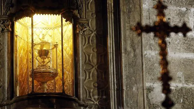 Imagen del Santo Cáliz en la catedral de Valencia