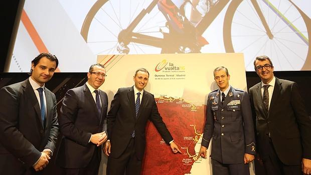Sánchez señala el recorrido de la Vuelta por la provincia de Alicante