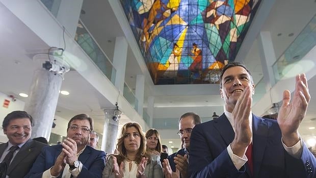 La cesión de senadores a los independentistas reactiva el movimiento para derrocar a Sánchez