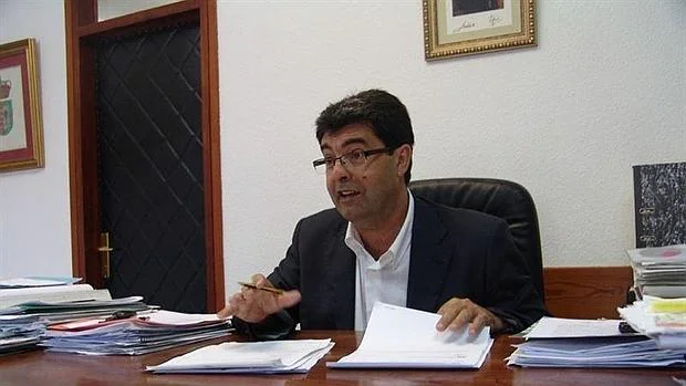 El presidente de la Comisión de Empleo, Sanidad y Bienestar Social de la Federación Canaria de Municipios, José Manuel Molina