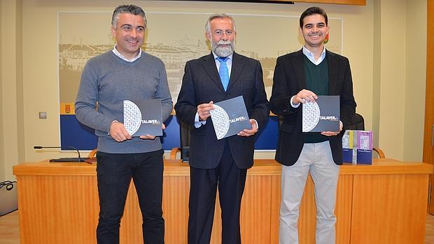 Muelas, Ramos y Serrano en la presentación de Fitur