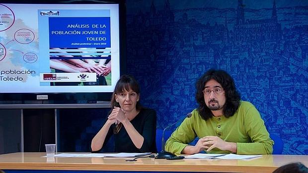 El concejal Diego Mejías y la vicedecana de Ciencias Sociales