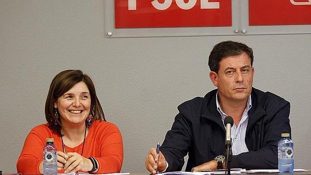 Gómez Besteiro junto a Pilar Cancela, en una rueda de prensa reciente