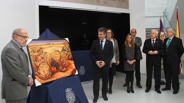 Acto de entrega de la pintura «falsificada»