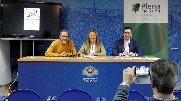 Tito Cañada, director del Festival de Cine Social, la concejala Puig y Daniel Collado, director gerente de Plena Inclusión Castilla-La Mancha