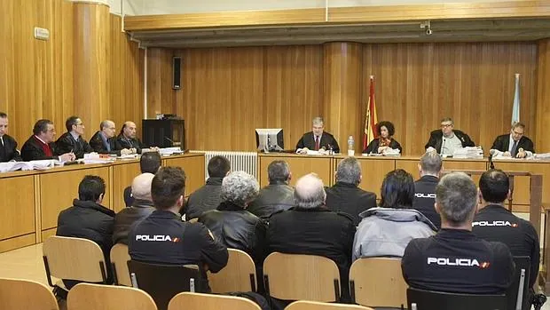 Un momento de la primera sesión del juicio por el secuestro del empresario de Cambre (La Coruña)