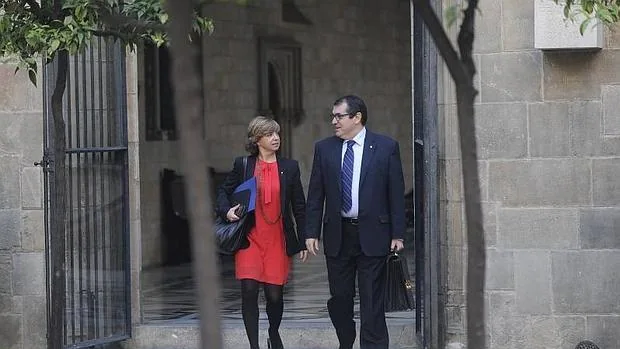 La conseller de Gobernación, Meritxell Borràs, junto al conseller de Interior, Jordi Jané