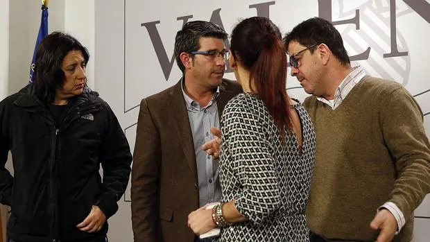 Imagen del presidente de la Diputación de Valencia y sus vicepresidentes
