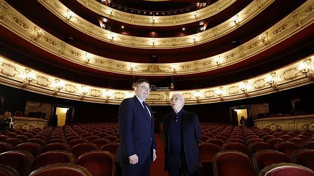 Imagen de Ximo Puig tomada este miércoles con el cantante Raimon