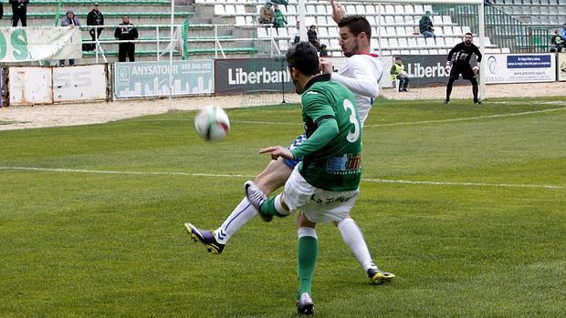 Grave resbalón del Toledo y buen empate del Talavera