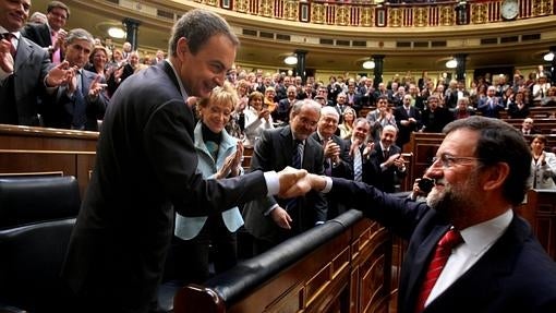 Rajoy saluda a Zapatero