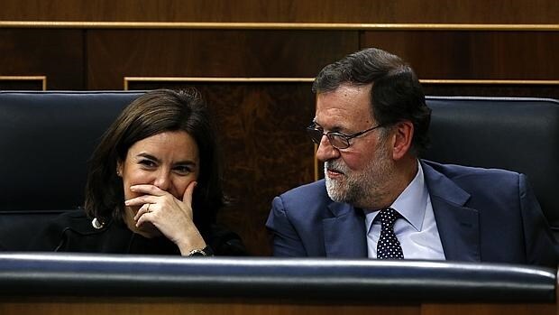 Rajoy se prepara para fustigar a Sánchez con una dura réplica que explique el «no» del PP