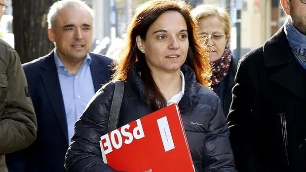 La secretaria general del PSOE-M, Sara Hernández, en una reunión con el Comité Federal del PSOE