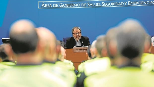 El concejal de Seguridad, Javier Barnero, el martes en la inauguración del curso