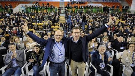 Manuel Baltar y Alberto Núñez Feijóo, este sábado en el congreso de Orense