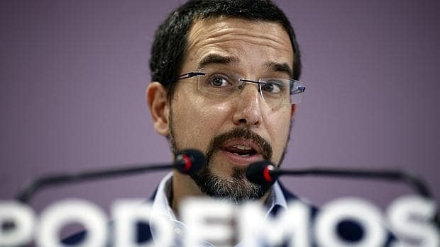 Rueda de prensa del secretario de Organización de Podemos, Sergio Pascual