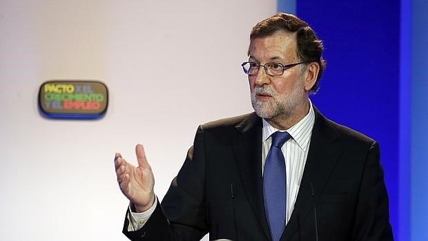 Rajoy llamará a Sánchez tras Semana Santa para «dejar enfriar las cosas»