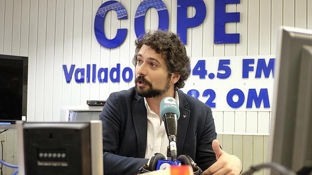 Sarrión, durante la tertulia Cope-ABC