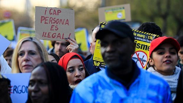 La marcha contó con más de 5.000 personas