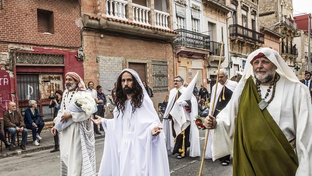 Imagen del Resucitado en el desfiles de la Semana Santa Marinera de Valencia
