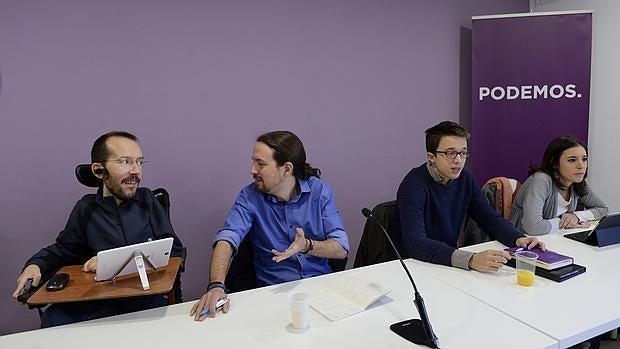 Pablo Echenique, Pablo Iglesias, Iñigo Errejón e Irene Montero