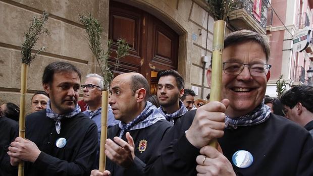 Puig evita entrar a la concatedral de Alicante en su primera romería de la Santa Faz como presidente
