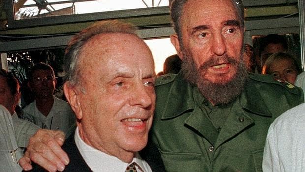 Manuel Fraga y Fidel Castro, durante la visita del presidente gallego a Cuba en 1998