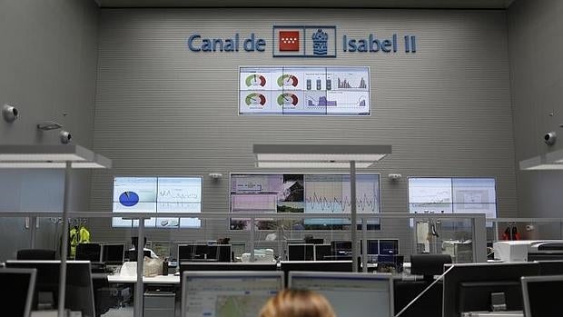 Dimite el director de seguridad del Canal de Isabel II y cesan al directivo que aparecía en los Papeles de Panamá