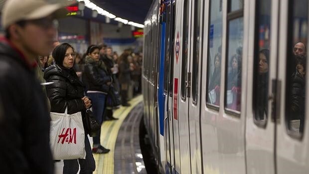 Imagen de archivo del Metro de Madrid, que este viernes sufre una avería en la línea 2