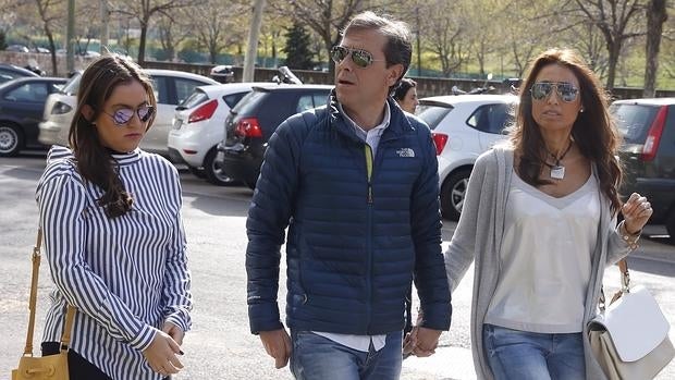 La acusada de querer matar a la mujer de Paco González, ante el juez: «Me enamoré excesivamente de él»