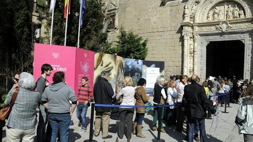 Las colas eran algo normal a las puertas del Museo de Santa Cruz durante los meses que duró la exposición