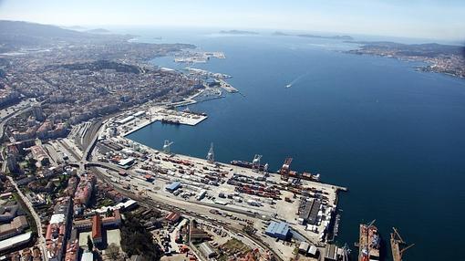 Panorámica de la terminal de contenedores de Vigo