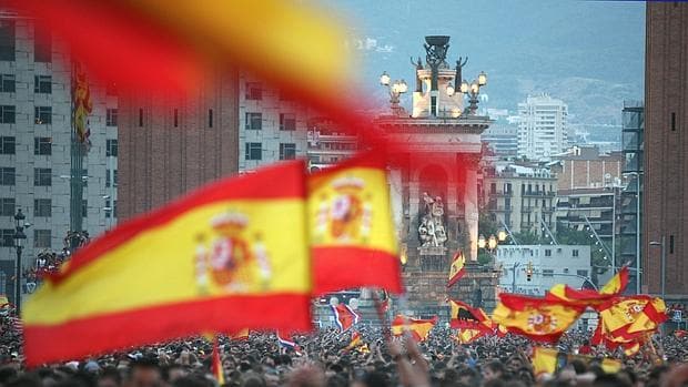 75.000 personas vieron la victoria de España desde plaza España