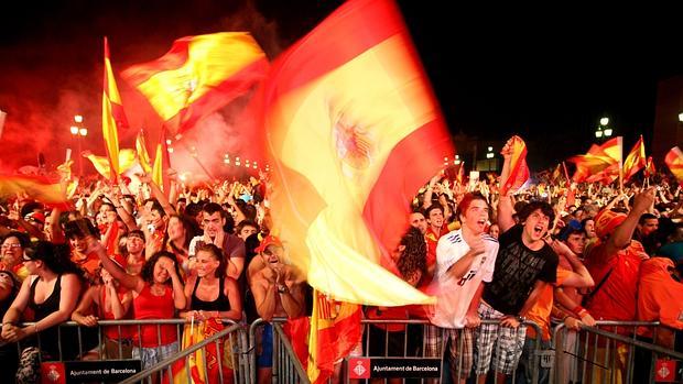 En 2010 excepcionalmente Barcelona habilitó pantallas para ver la final del Mundial de Fútbol