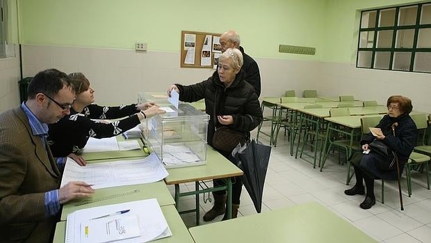 Casi 7.500 electores menos en Castilla y León para el 26-J