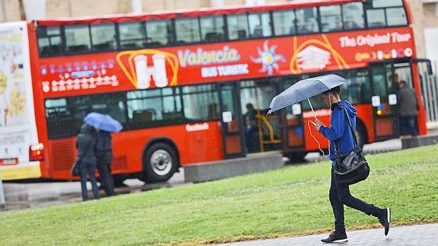 Las lluvias seguirán este lunes y martes en Valencia