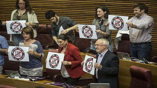 Imagen del grupo de Podemos en las Cortes Valencianas