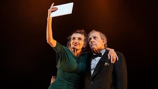 Ángela Molina y Emilio Gutiérrez Caba, en «César y Cleopatra»