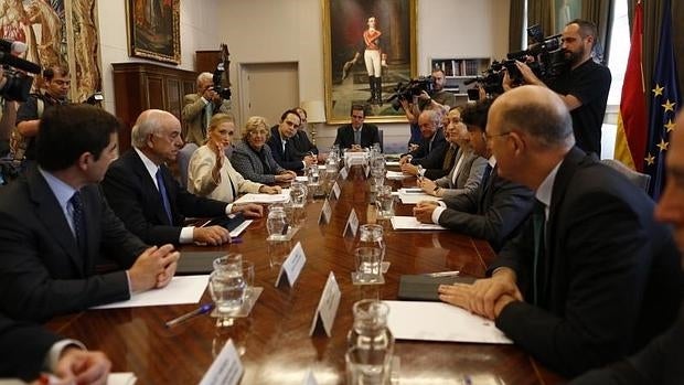 Reunión mantenida ayer entre Ana Pastor, Cristina Cifuentes, Manuela Carmena y Francisco González