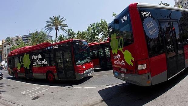 Imagen de archivo de unos autobuses de la EMT