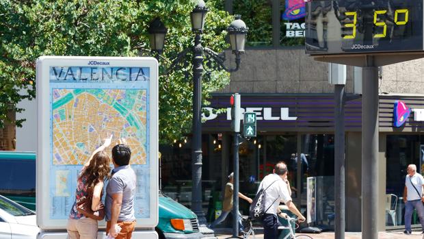 Imagen de un termómetro tomada este miércoles en el centro de Valencia