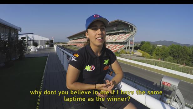 Graban en un vídeo de acción la prueba de María Herrera en el Gran Premio de Cataluña