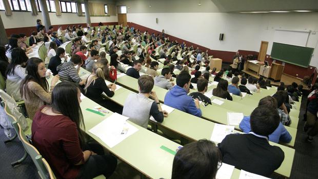 Más de 10.000 estudiantes de Castilla y León se enfrentan a la última Selectividad